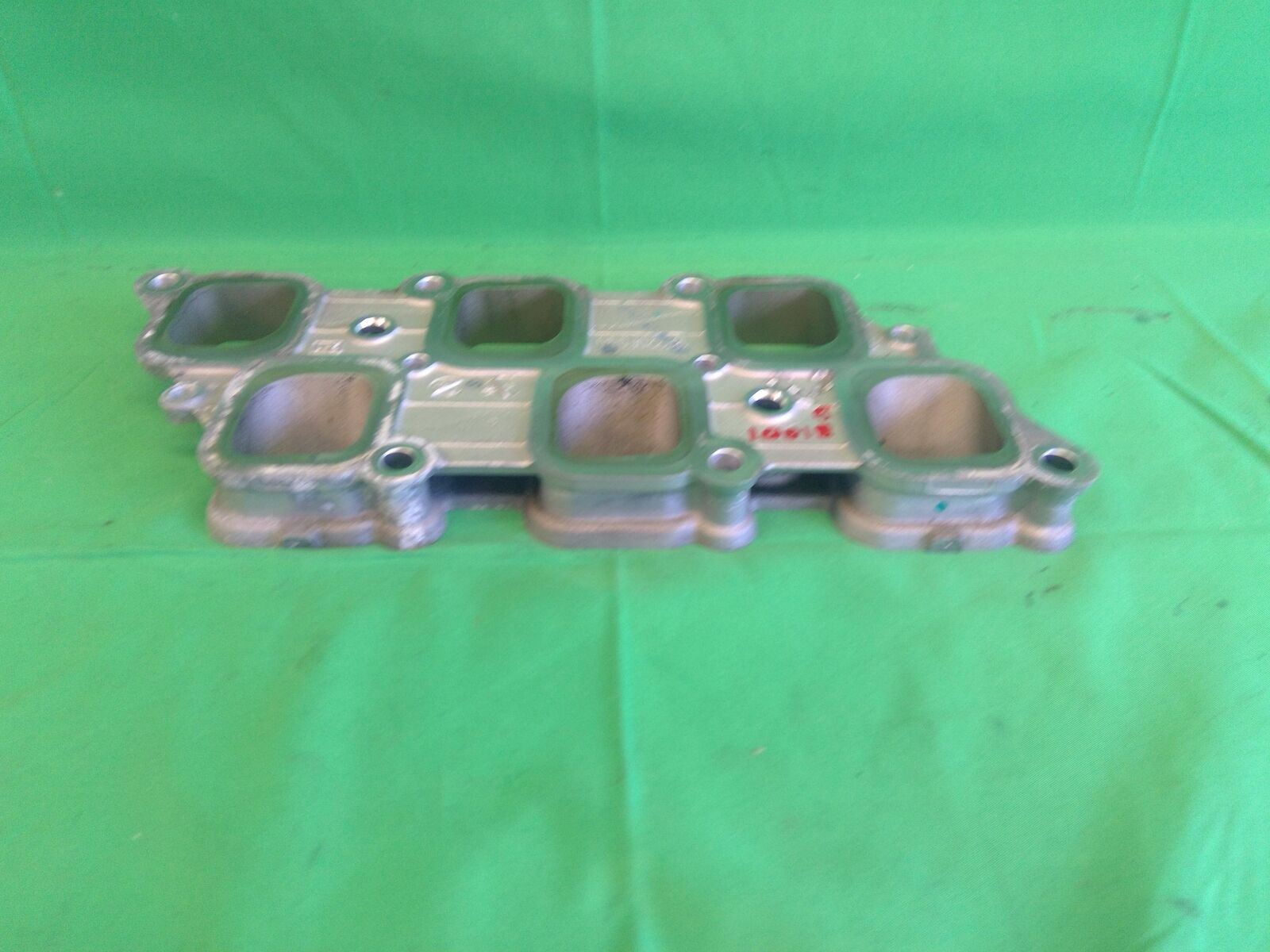 12 13 14 15 16 17 18 19 20 21 22 23 24 CHEVY TRAVERSE Intake Manifold