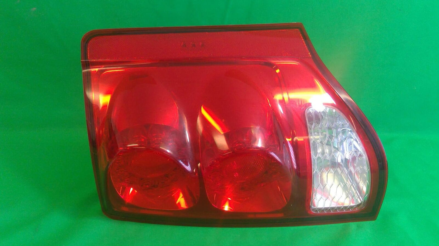 11 12 13 14 15 16 17 18 19 20  DODGE CARAVAN DODGE  Tail Light Assembly Right